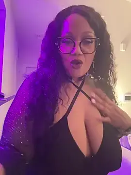 Buttaworth  live sex cam