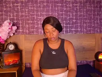 Ciarastallion  live sex cam