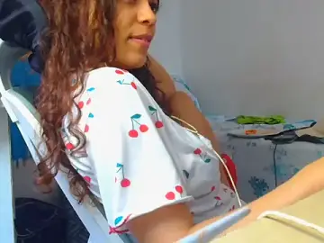 Sassa_69  live sex cam