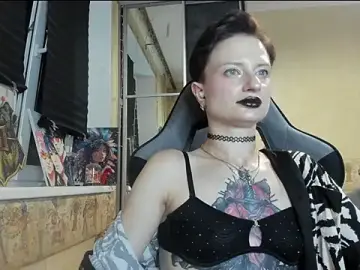 WatsonMi  live sex cam