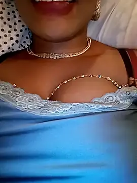 Adja143  live sex cam