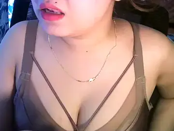 Strip_vanya  live sex cam