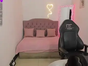 AUROORA_TAY  live sex cam