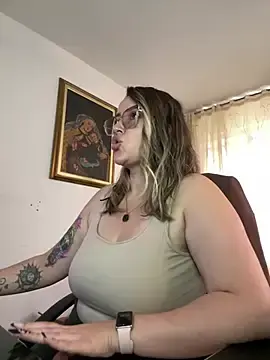 CurvyLust_x  live sex cam