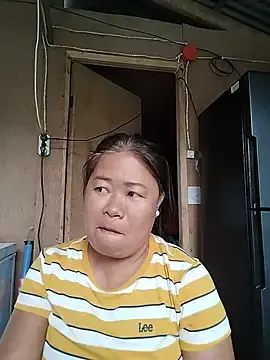 Lovelywoman43  live sex cam