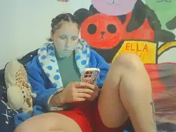 Marynelaelena  live sex cam