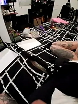 Cutiethrash  live sex cam