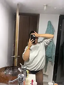 Ammyr_osse  live sex cam