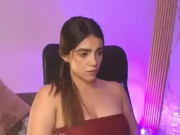 Julieta-8  live sex cam