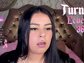 SoffiQueen  live sex cam