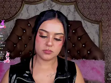 SoffiQueen  live sex cam
