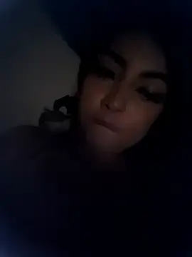 Yelena_mutizz1  live sex cam