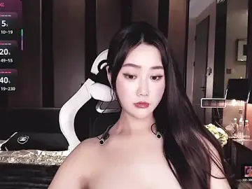 Aurora_-77  live sex cam