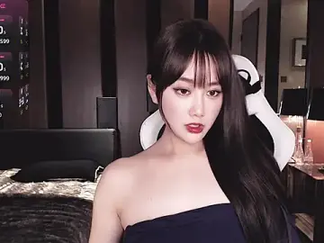 Aurora_-77  live sex cam