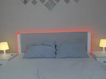 EmiliaBlake  live sex cam