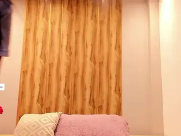 Lucy_Canel  live sex cam