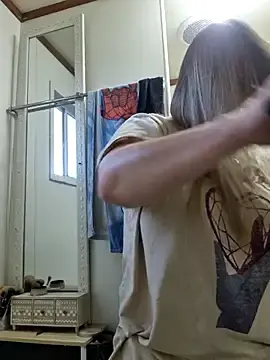 Off_the_Lesh  live sex cam