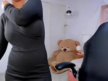 Coraltaylor  live sex cam