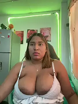 Morena-2025  live sex cam