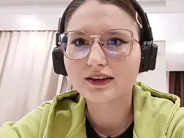 MindaBrodnicki  live sex cam