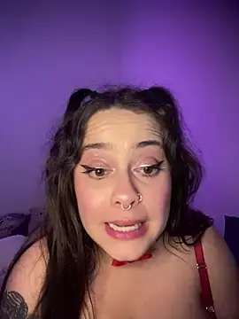 PutaYasmim  live sex cam