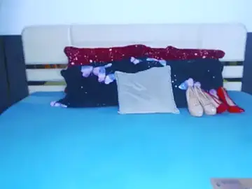 Mira90dirty  live sex cam