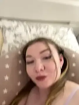 Amalie_Smith  live sex cam
