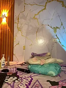 Luna_star3  live sex cam