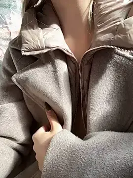 Pussyinpublic  live sex cam