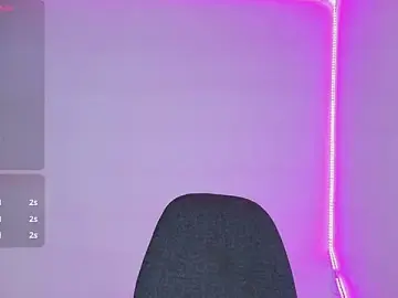 Chloe-disire  live sex cam