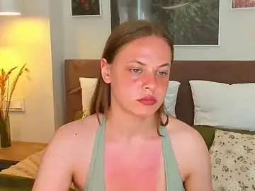 Rora_skyline  live sex cam
