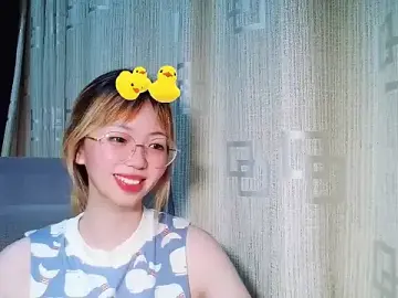 Guggling8866  live sex cam