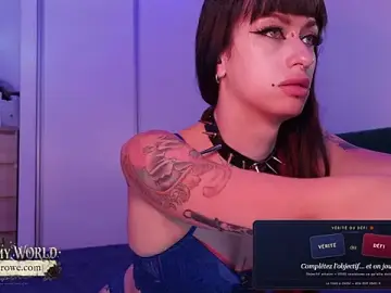 MORTICIACROWE  live sex cam