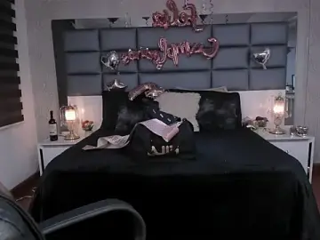 Mrs_Regina_clk  live sex cam