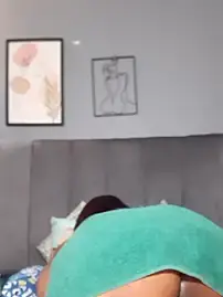 PearlSexxy69  live sex cam