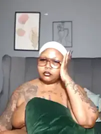 PearlSexxy69  live sex cam