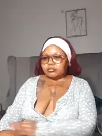 PearlSexxy69  live sex cam