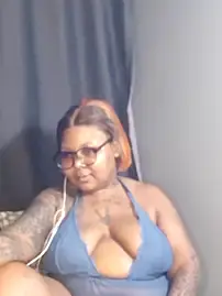 PearlSexxy69  live sex cam