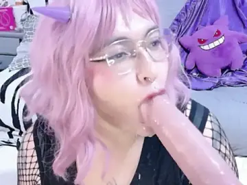 XxGreenGoodxX  live sex cam