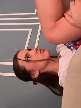 Bellamwah  live sex cam