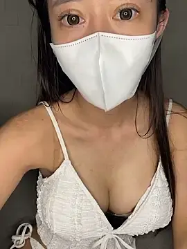 Cocochan10  live sex cam