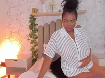 Huge_boobs_ebony_  live sex cam