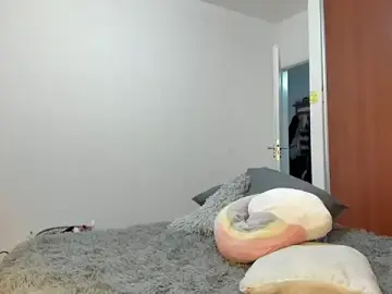 Lemtosh  live sex cam