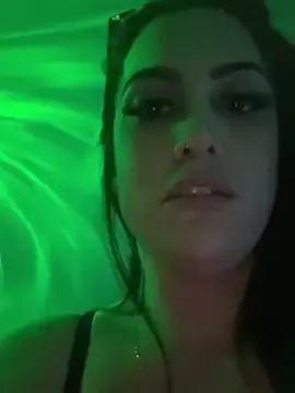 Snow-white  live sex cam
