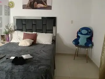 Vicky_rosex  live sex cam