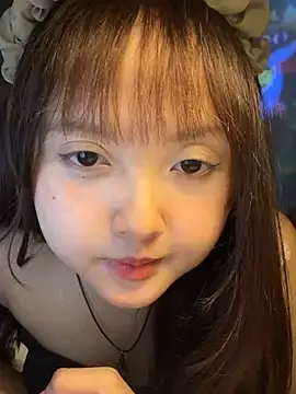 -Ninaa18  live sex cam