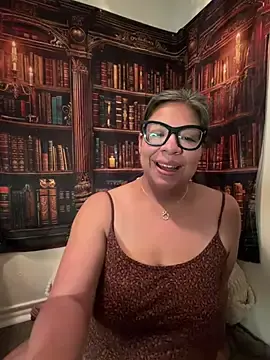BettyWhispers  live sex cam
