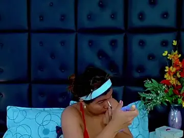 Cloelombard  live sex cam