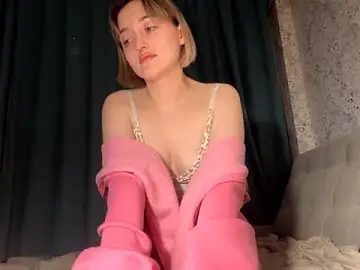 Emily_lyy  live sex cam