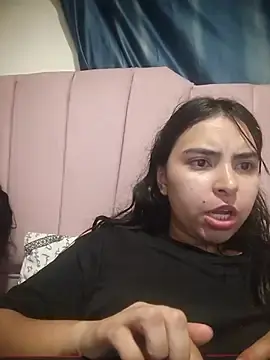 Amarantha222  live sex cam